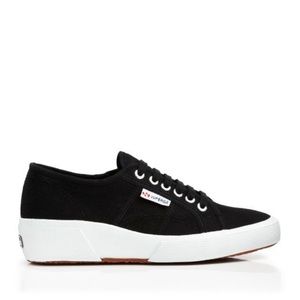 Black Supergas Hidden Wedge Women’s Size 9.5